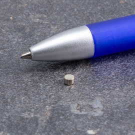 Scheibenmagnete aus Neodym, 3 mm x 2 mm, N48 