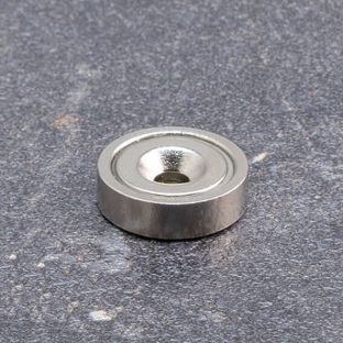Aimant en pot avec perçage et abaissement, néodyme 16 mm | 6,9 kg | null