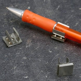 Porte-stylo 12 x 15 mm, aimanté, nickelé 