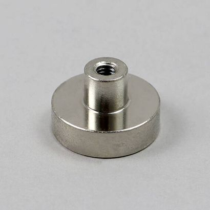Aimant en pot avec douille taraudée, néodyme 20 mm | nickelé 