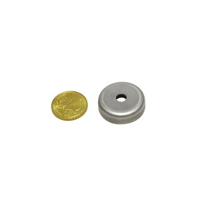 Aimants en pot en ferrite avec perçage et abaissement 25 mm | null