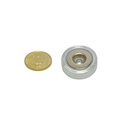 Topfmagnet mit Bohrung und Senkung, Neodym 25 mm | 16,4 kg | verzinkt