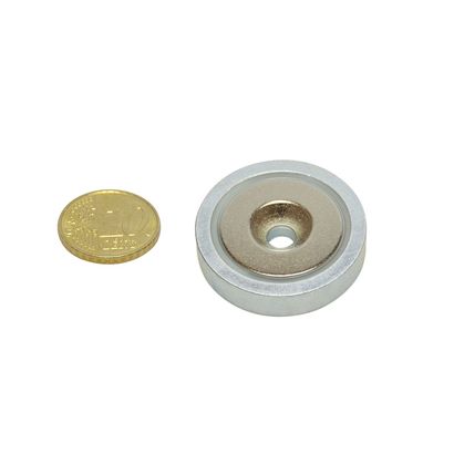 Topfmagnet mit Bohrung und Senkung, Neodym 32 mm | 31,7 kg | verzinkt